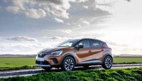 Interior design and technology – Renault Captur