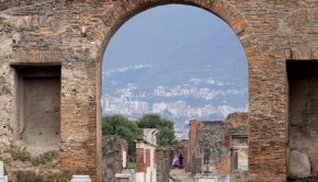 Pompeii: Rebirth of Italy's dead city that nearly died again | Technology