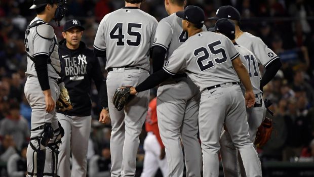 WATCH: New York Yankees Use Interesting New Technology to Communicate Against Atlanta Braves in Spring Training