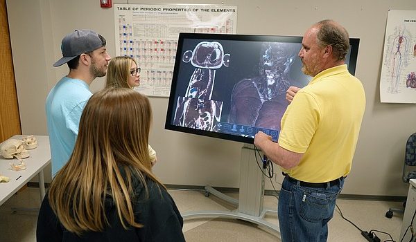 UAHT adds new anatomy technology to the classroom