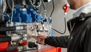 Bosch hydrogen filling station compressor.jpg