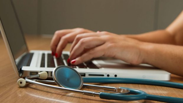 How To Use Technology To Further Your Healthcare Career
