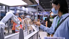 Smart manufacturing technology attracts attention at expo