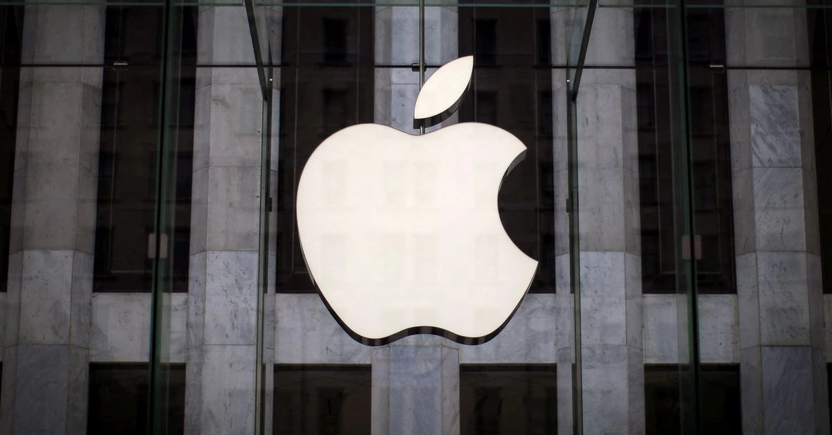 Apple hit with EU antitrust charge over its payment technology