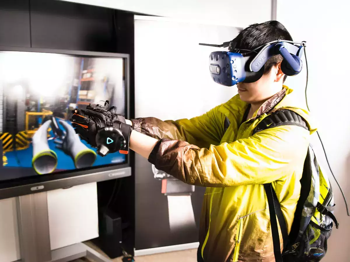 Apple’s new patent may use ultrasonic haptic technology to make virtual reality more realistic