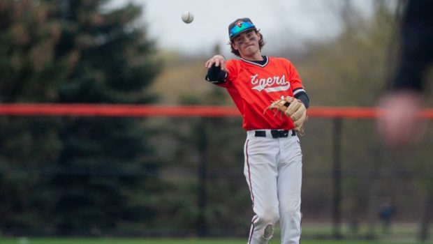 Baseball falls to Ithaca, 3-2 - Rochester Institute of Technology Athletics - RIT Athletics