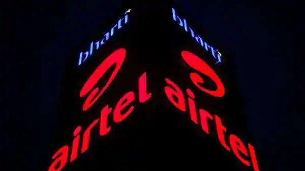 Bharti Airtel shares were trading lower at 3.28% in early morning deals today at  ₹681.30 apiece on NSE. (Reuters)