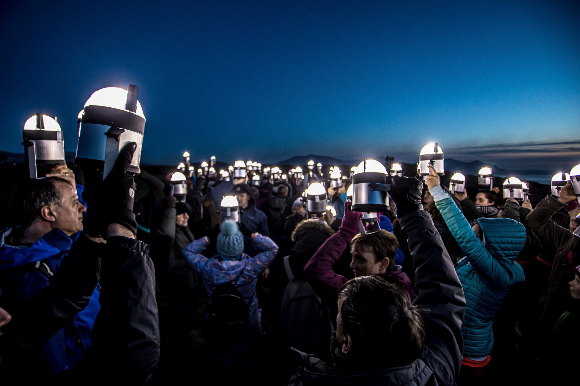 Geolights, have been designed to allow thousands of people to be part of creating artistic displays in beautiful landscapes. Credit: Green Space Dark Skies, (Dinas Dinlle), photographer: Geraint Thomas