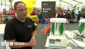 Diver adapts scuba technology to help patients with Covid-19 - BBC