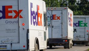<strong>FedEx Ground is already working with Berkshire in some markets&nbsp;to deploy&nbsp;systems to robotically sort small packages that arrive daily and require distribution.&nbsp;</strong>(Keith Srakocic/AP file)