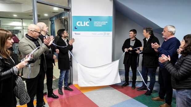He Inaugurated At Almirante Brown Espacio Clic For Science And Technology Related Activities