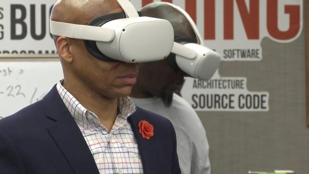 'I got a better shot': Virtual reality technology helps Chicagoans get training and future jobs
