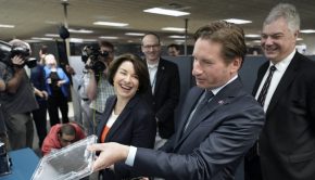 In visit to SkyWater chip plant, Klobuchar, Phillips tout Minnesota as tech center
