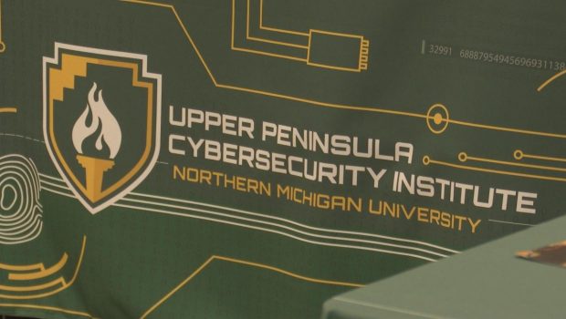 Lt. Gov. Gilchrist visits NMU's Upper Peninsula Cybersecurity Institute