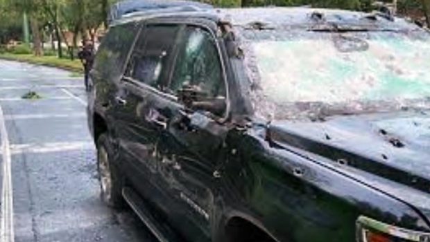 Mexico City public security chief hurt in assassination attempt