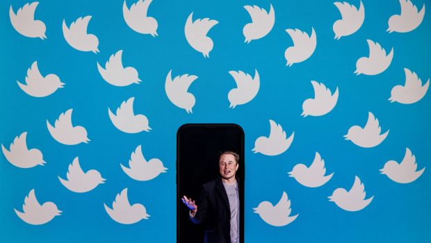 Musk will restore Twitter accounts banned for harassment, misinformation
