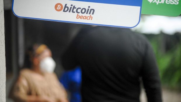 New Bitcoin Technology Enables Instant, Global USD Transactions
