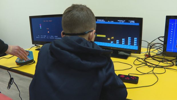 North Kingstown technology camp helps students get creative with computers - Turn to 10