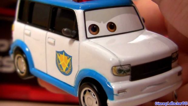 Officer Murakarmi -32 Cars 2 Disney Pixar diecast Mattel Airport Security japanese