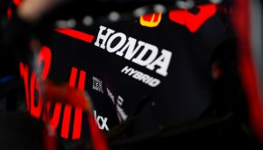 Red Bull confirms takeover of Honda technology to run PUs until 2025
