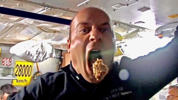 Trying to Eat in Space - Zero Gravity Dining - Astronauts in ISS