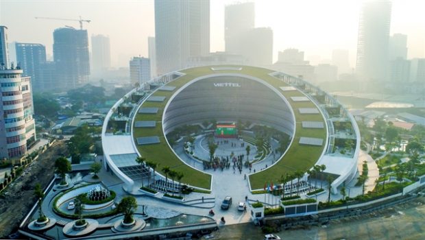 Việt Nam Report announces top 10 technology companies in 2022