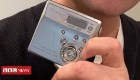 Vintage technology: 'It sounds so much cleaner' - BBC News